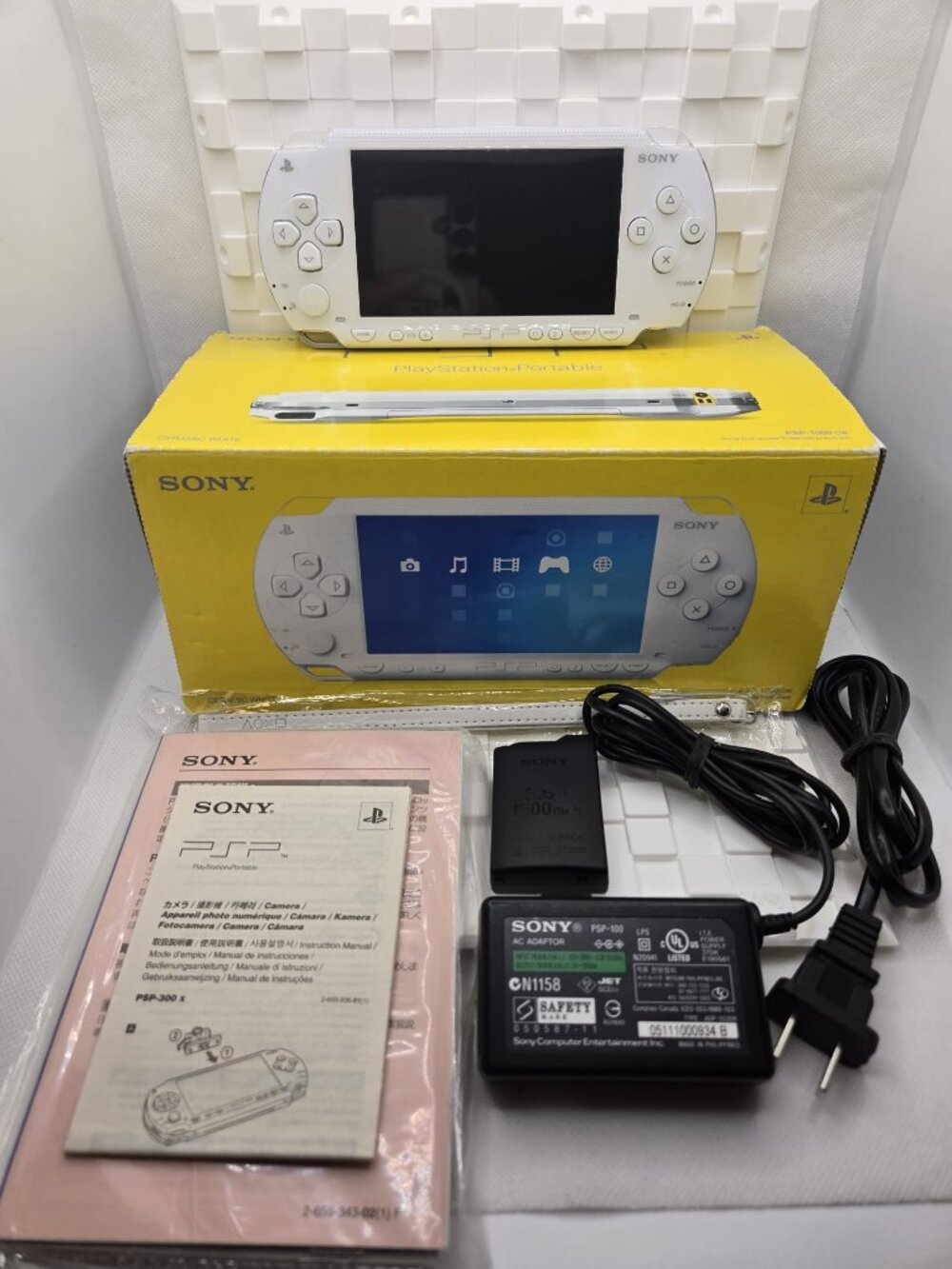 Sony PSP-1000 Ceramic White Console Boxed Mint Never Played